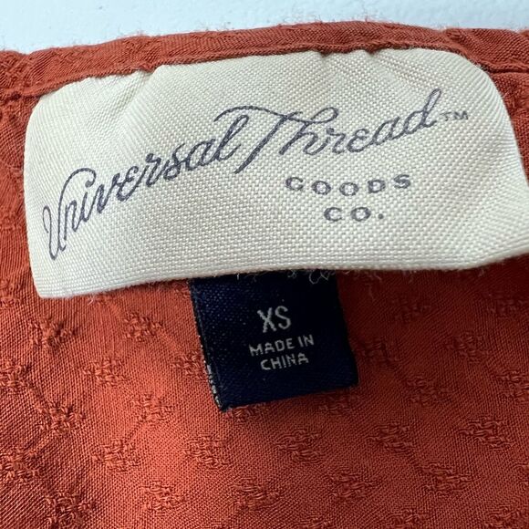 Universal Thread top women’s size extra small - Picture 2 of 4
